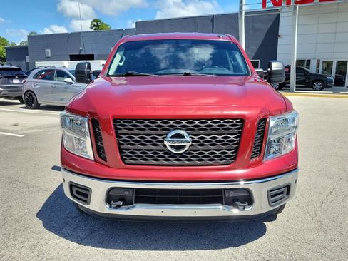 Used 2019 Nissan Titan SV w/ SV Convenience Package AWD/4WD image 6