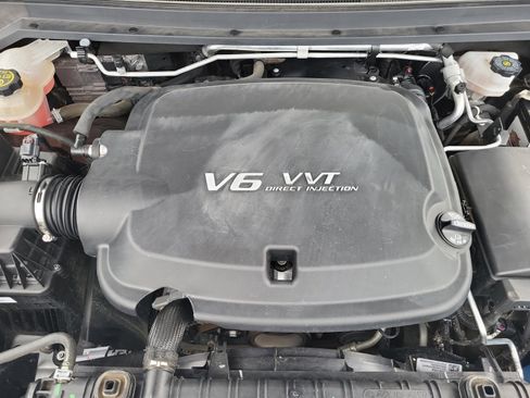 Used 2021 Chevrolet Colorado W/T w/ WT Convenience Package image 22