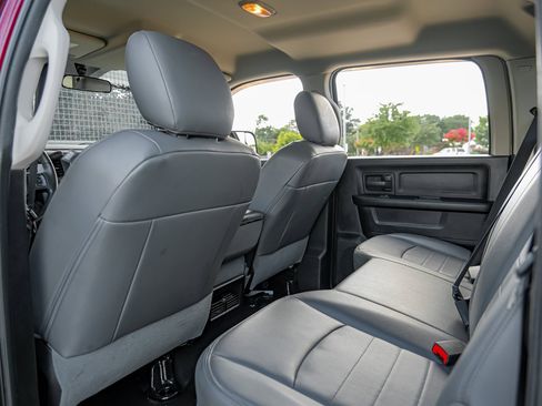 Used 2017 RAM 2500 Tradesman w/ Chrome Appearance Group image 27