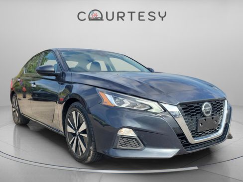 Certified 2022 Nissan Altima 2.5 SV image 7