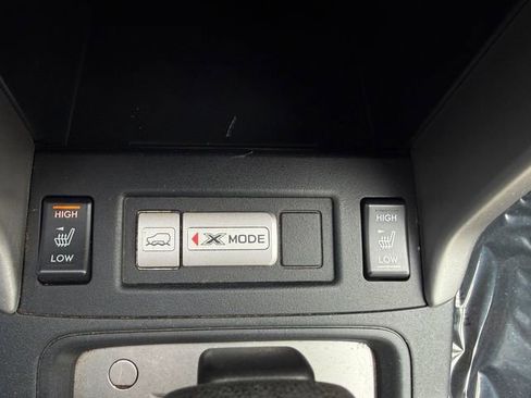 Used 2017 Subaru Forester 2.5i Premium image 9