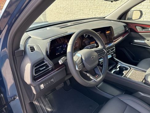 New 2026 Chevrolet Traverse Z71 w/ Driver Confidence Package image 28