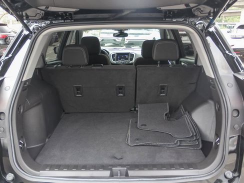 Used 2022 GMC Terrain SLE w/ Driver Convenience Package image 22