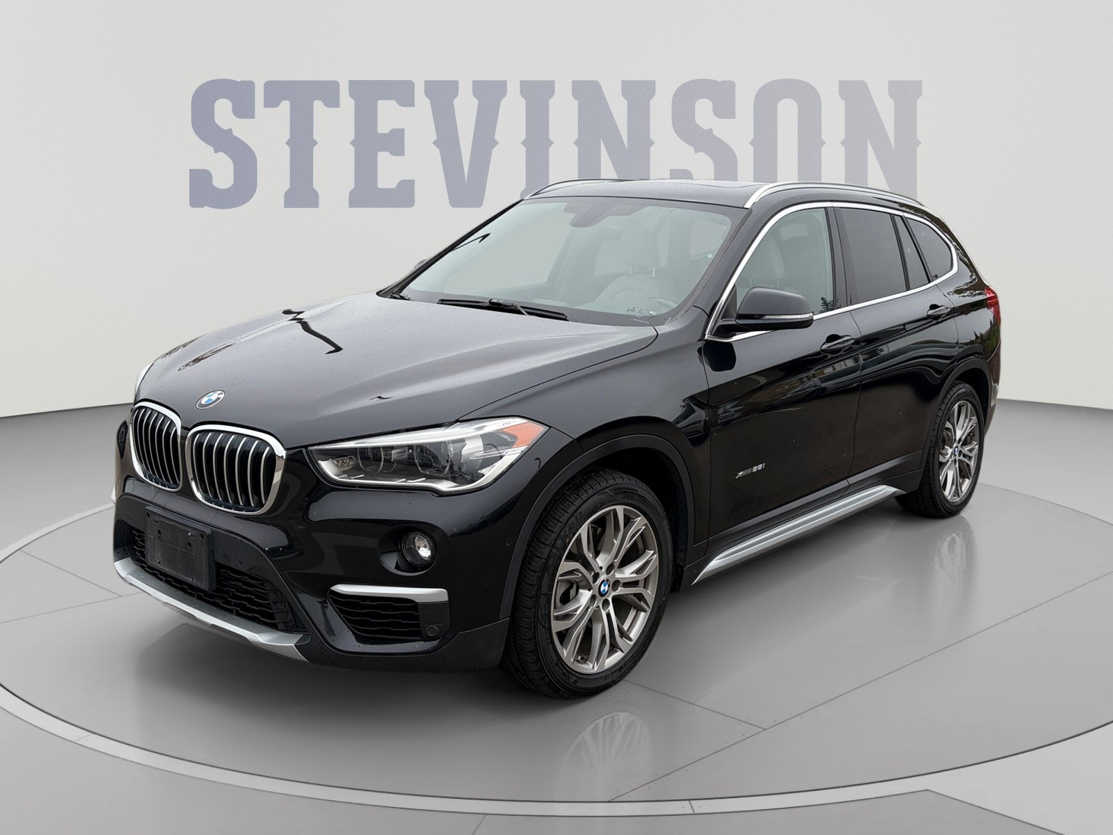Used 2017 BMW X1 xDrive28i AWD/4WD image 1