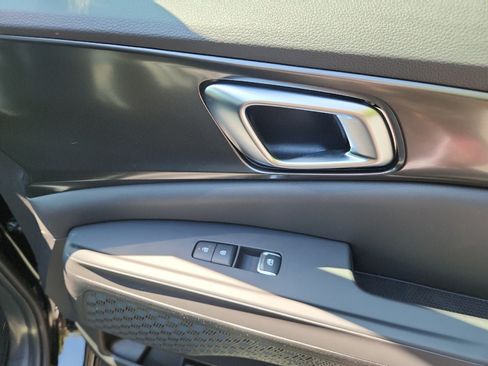 New 2026 Kia Carnival SX w/ SX Dark Edition Package FWD image 49