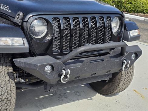 Used 2021 Jeep Gladiator Sport image 27