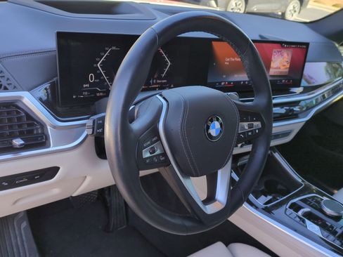Certified 2024 BMW X5 xDrive40i w/ Premium Package image 18