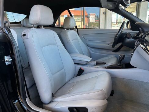 Used 2010 BMW 128i Convertible image 10
