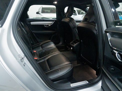 Used 2019 Volvo V90 T5 R-Design w/ Protection Package Premier image 31
