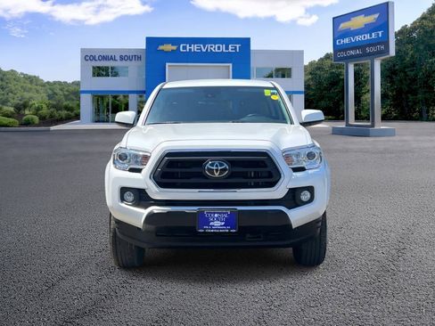 Used 2023 Toyota Tacoma SR5 AWD/4WD image 10