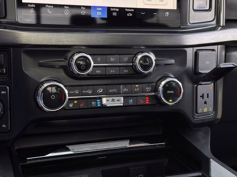 Used 2023 Ford F350 Lariat w/ Lariat Ultimate Package image 15