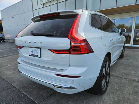 Certified 2023 Volvo XC60 T8 Plus w/ Protection Package Premier AWD/4WD image 5