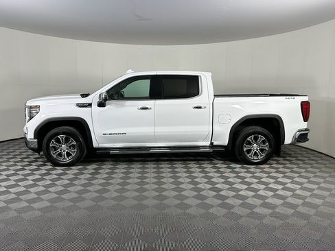 Used 2023 GMC Sierra 1500 SLT image 15