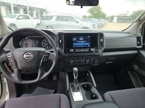 Used 2025 Nissan Frontier S RWD image 19