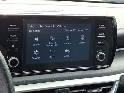 Used 2023 Kia K5 LXS image 18