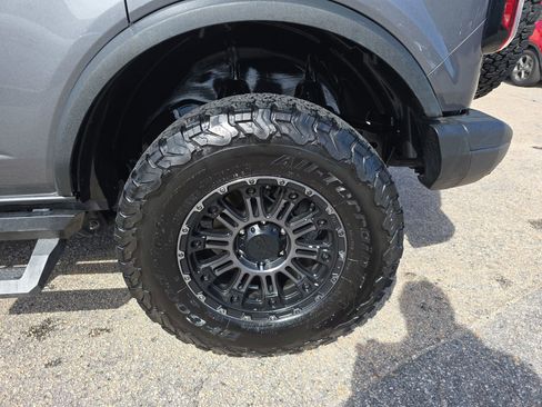 Used 2021 Ford Bronco Badlands image 33