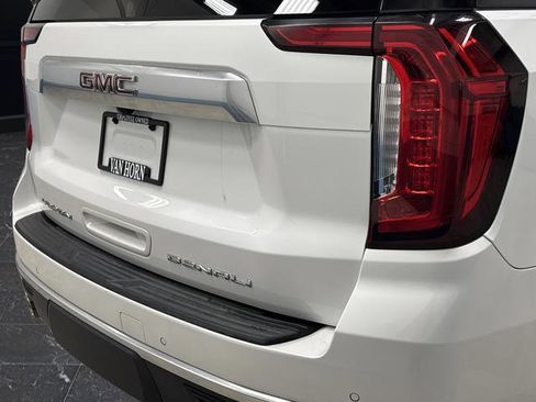Used 2021 GMC Yukon XL Denali image 37