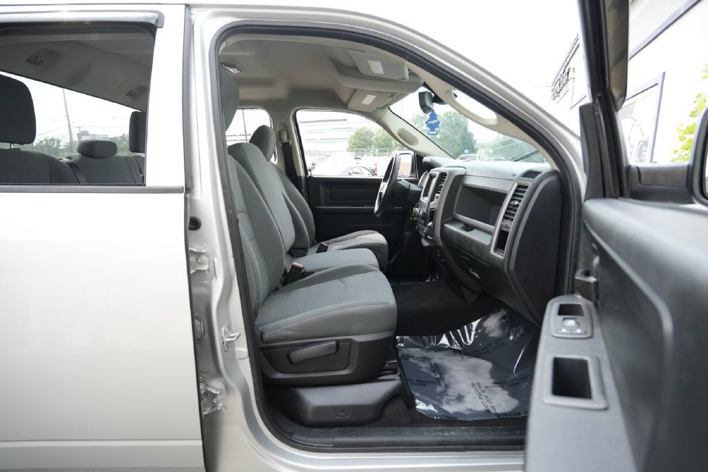 Used 2014 RAM 1500 Express AWD/4WD image 30