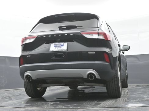 Used 2022 Ford Escape SE w/ Cold Weather Package AWD/4WD image 39