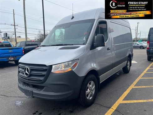 Used 2024 Mercedes-Benz Sprinter 2500 image 4