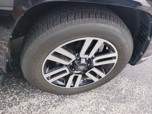 Used 2024 Toyota 4Runner Limited RWD image 9