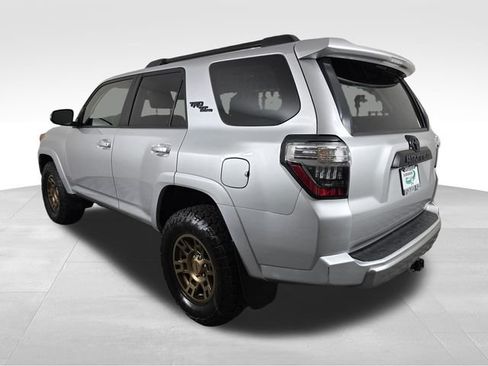Used 2023 Toyota 4Runner TRD Off-Road Premium AWD/4WD image 5