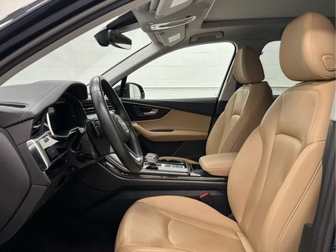 Used 2023 Audi Q7 2.0T Premium w/ Convenience Package image 11