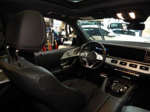 Used 2022 Mercedes-Benz GLE 350 4MATIC w/ AMG Line Exterior image 34