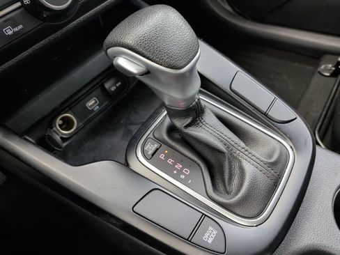Used 2021 Kia Soul LX FWD image 26