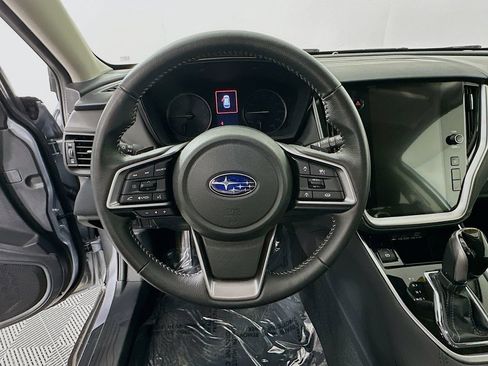 Used 2025 Subaru Outback Premium w/ Popular Package #1A image 15