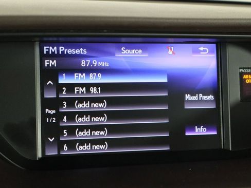 Used 2018 Lexus ES 350 w/ Navigation System Package image 30