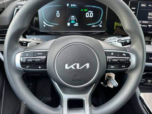 Certified 2025 Kia Sportage LX FWD image 25