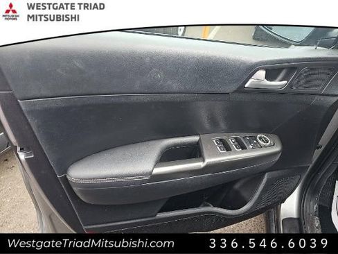 Used 2021 Kia Sportage LX image 10