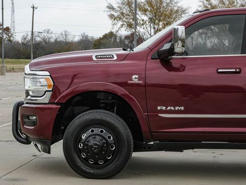 Used 2019 RAM 3500 Limited image 16