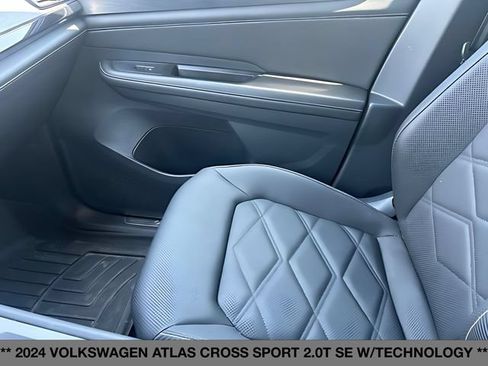 Used 2024 Volkswagen Atlas Cross Sport SE AWD/4WD image 40