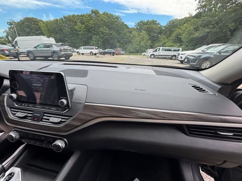 Used 2026 Nissan Altima 2.5 SV FWD image 35