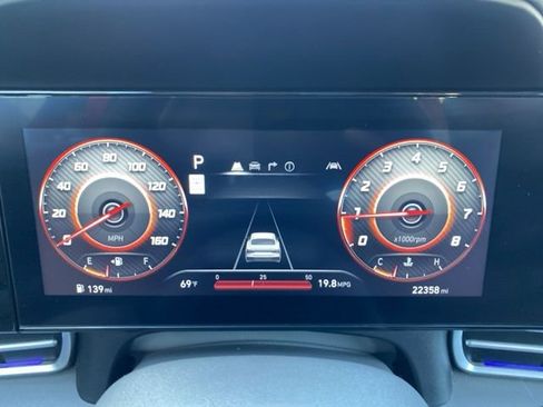 Used 2024 Hyundai Elantra SEL w/ Convenience Package image 6