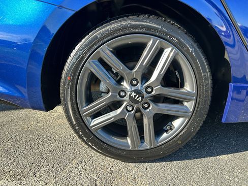 Used 2021 Kia Forte GT-Line image 12