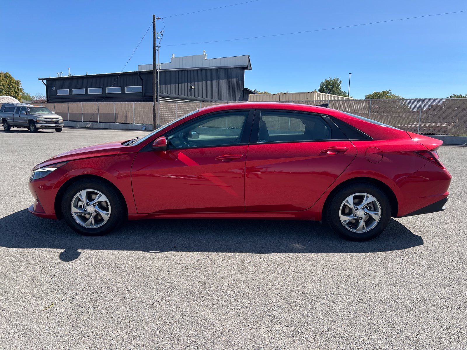 Used 2022 Hyundai Elantra SE FWD image 6
