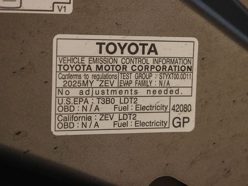 Certified 2025 Toyota bZ4X FWD w/ Weather Package image 29