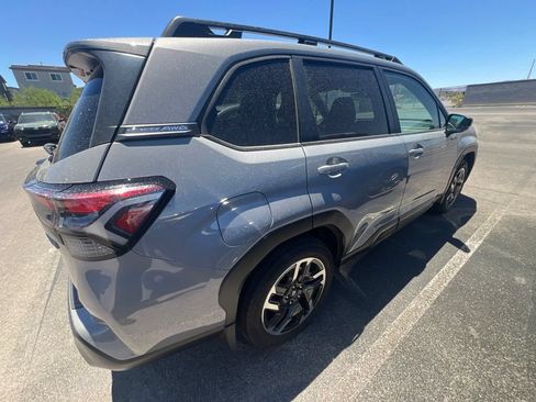Certified 2025 Subaru Forester Limited w/ Popular Package AWD/4WD image 32