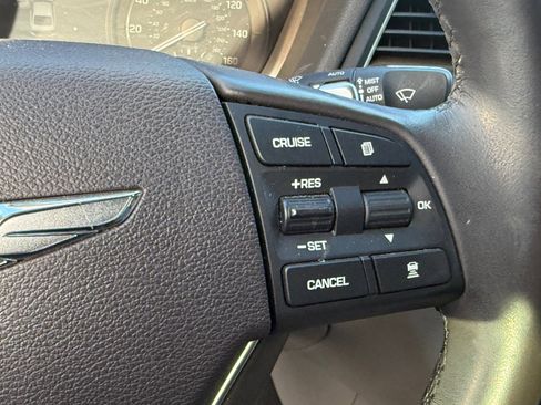 Used 2018 Genesis G80 3.8 w/ Option Group 02 image 10