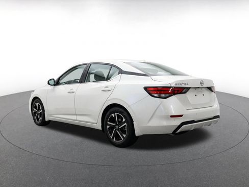Used 2025 Nissan Sentra SV FWD image 6