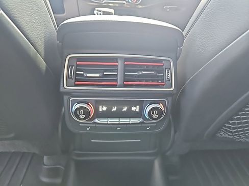 Used 2017 Audi Q7 3.0T Prestige image 31