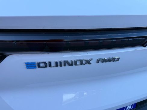 Used 2025 Chevrolet Equinox EV LT image 18