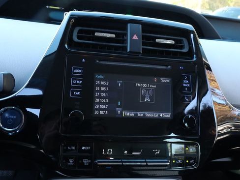 Used 2016 Toyota Prius Two image 17