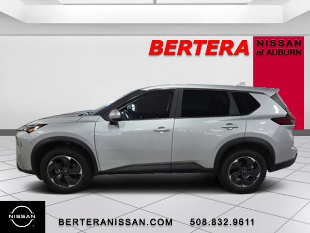 Used 2024 Nissan Rogue SV AWD/4WD image 1