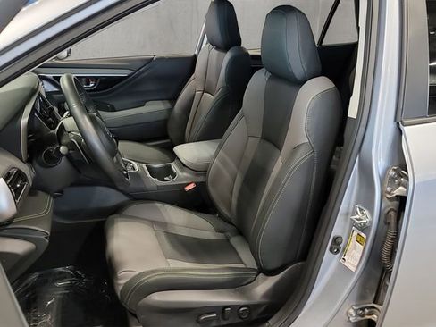 Used 2025 Subaru Outback Onyx Edition AWD/4WD image 10