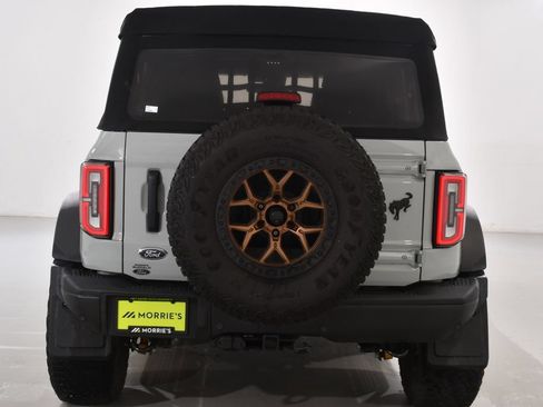 Used 2022 Ford Bronco Badlands w/ Sasquatch Package AWD/4WD image 13