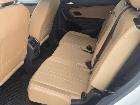 Used 2024 Volkswagen Tiguan SE R-Line FWD image 6